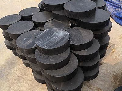 乐安县板式橡胶支座由若干层橡胶片与薄钢板经加压硫化